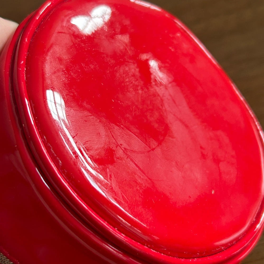 MARC JACOBS Mini 4 Inch Red Patent Leather Crossbody Round Circle Canteen Bag - Picture 9 of 9